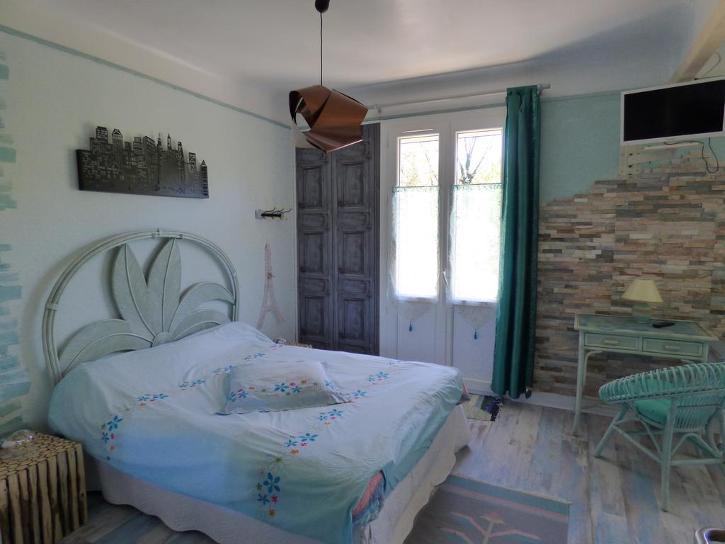 Beau Site Guimauve Et Vieilles Dentelles Bed & Breakfast Royeres Exterior photo